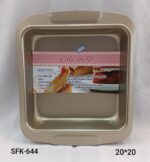 قالب کیک طلایی مربع